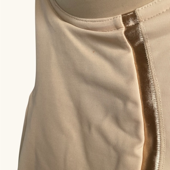 Maidenform Ultra-Firm Tummy Control Shapewear Slip with Underwire - 38D - Picture 7 of 9